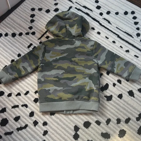 Cat and jack camo hoody - Picture 4 of 4